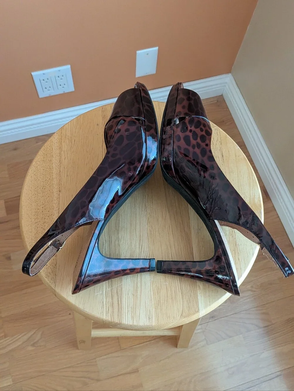 Clarks Artisan Brown Leopard Patent Slingback Peep-Toe Wedges Size 11